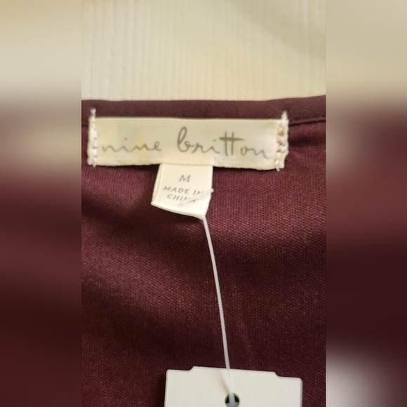 Nine Britton Keyhole Smocked Waist Burgundy and Purple Floral Blouse NWT - Picture 6 of 8